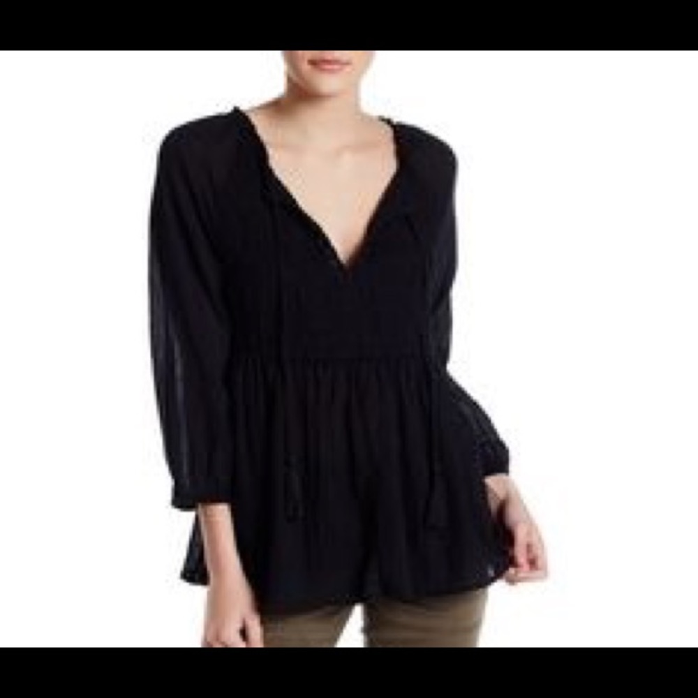 Melrose & Market Peasant Top in Black